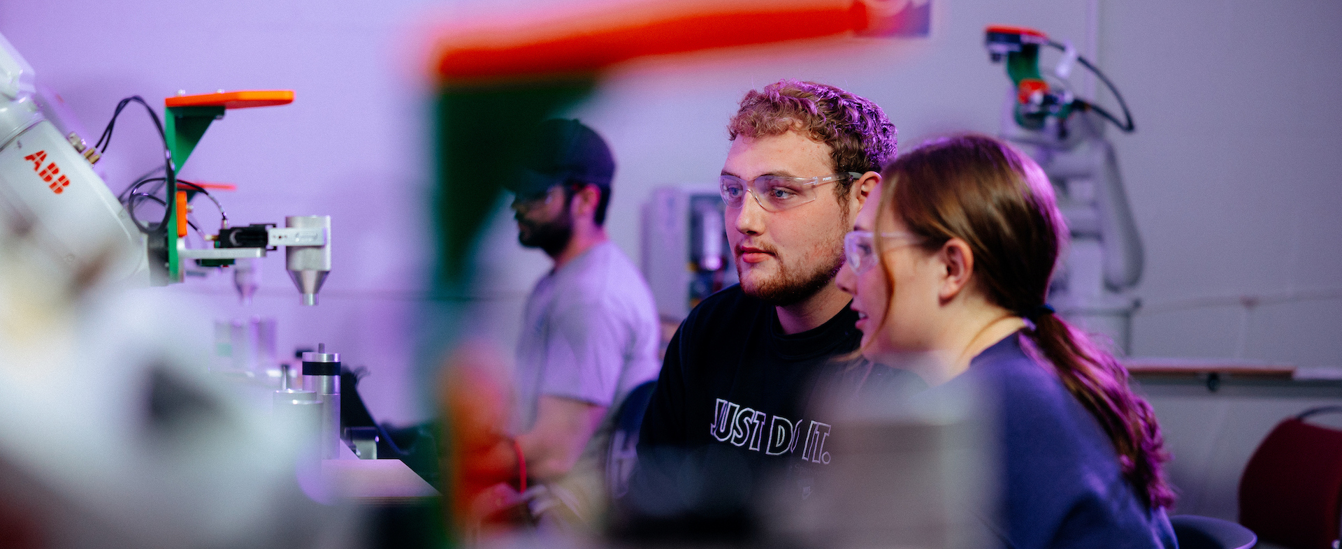 Students in an engineering lab